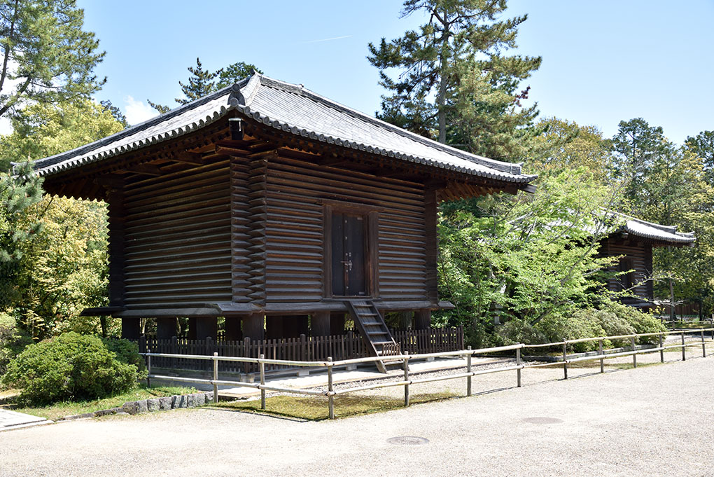 唐招提寺宝蔵と経蔵