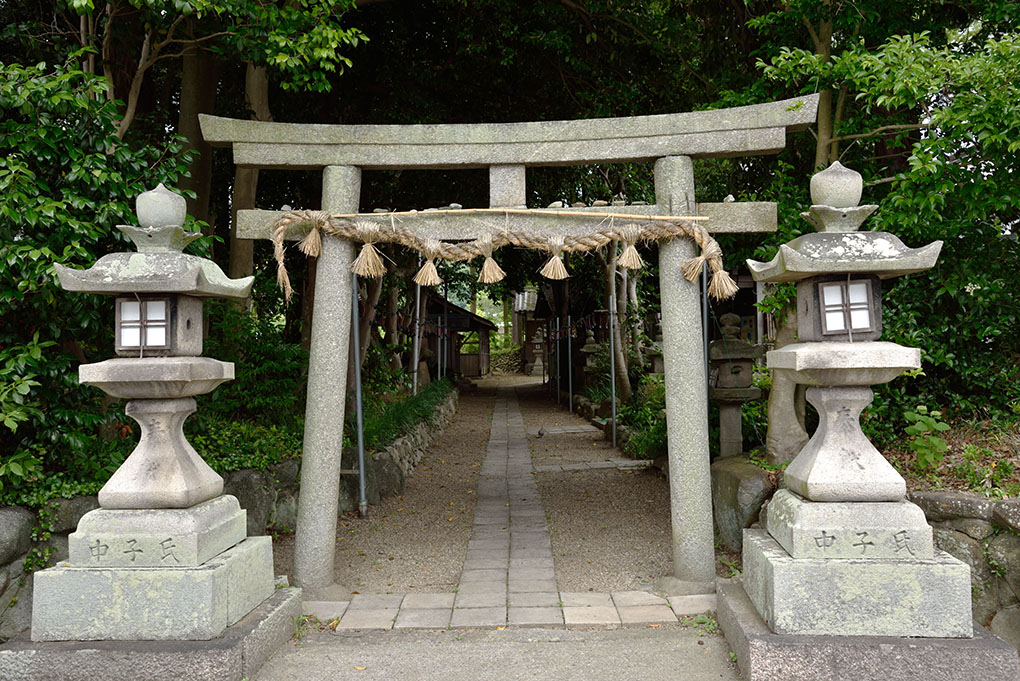 平群坐紀氏神社