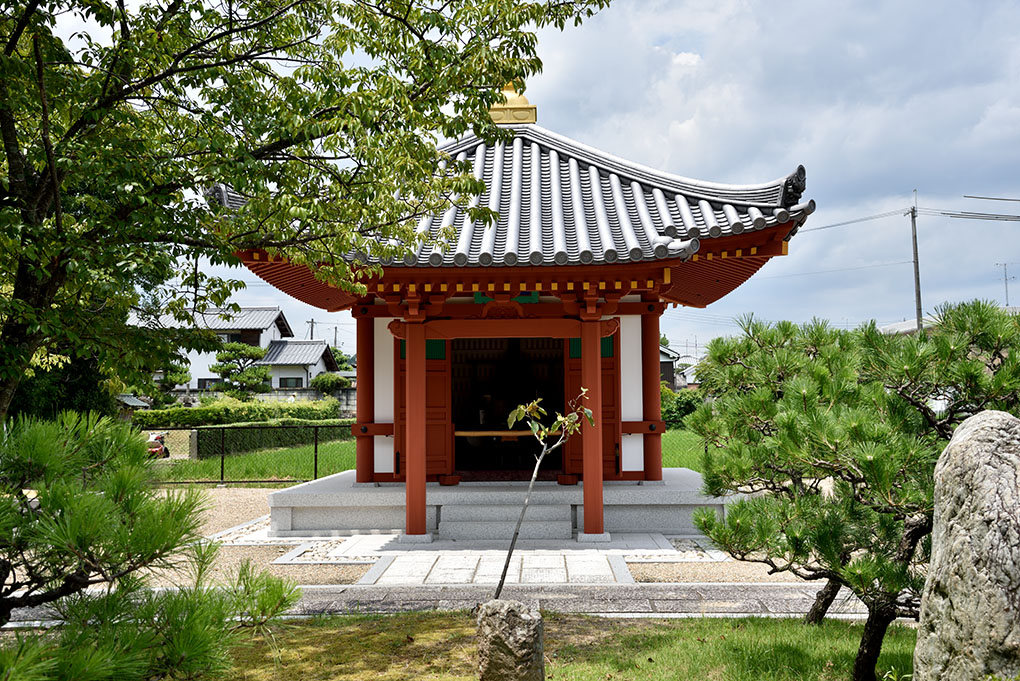 喜光寺行基堂