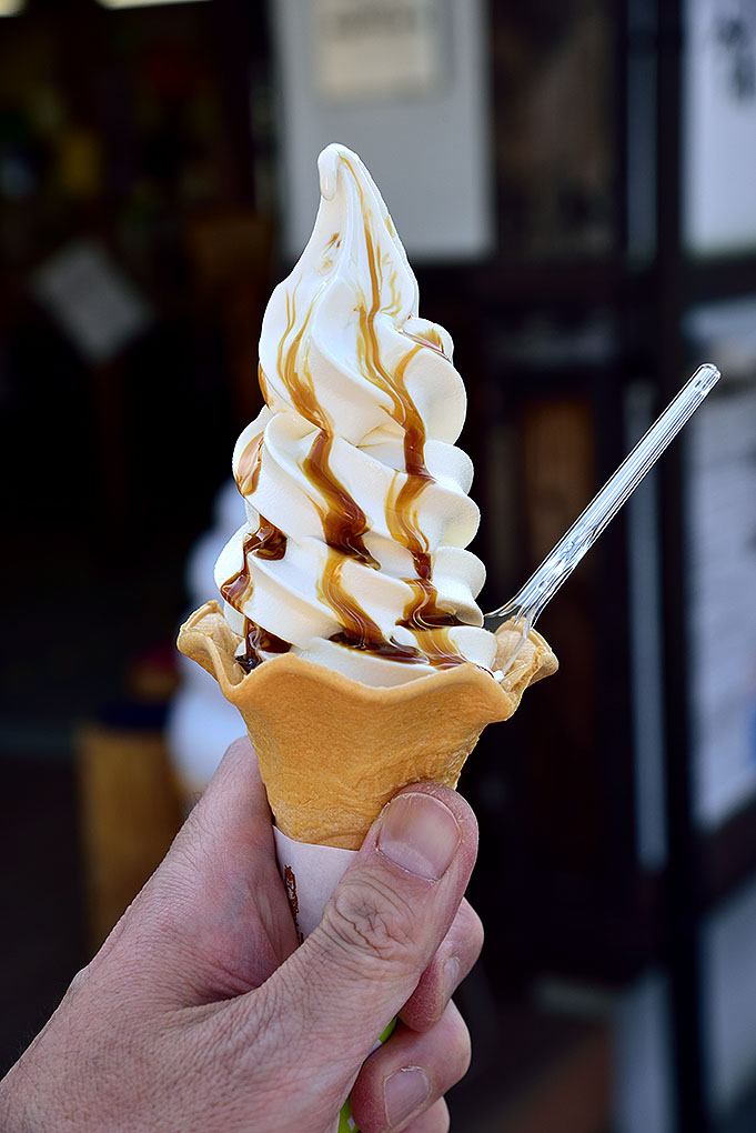 まほろば大仏プリン入ソフトクリーム