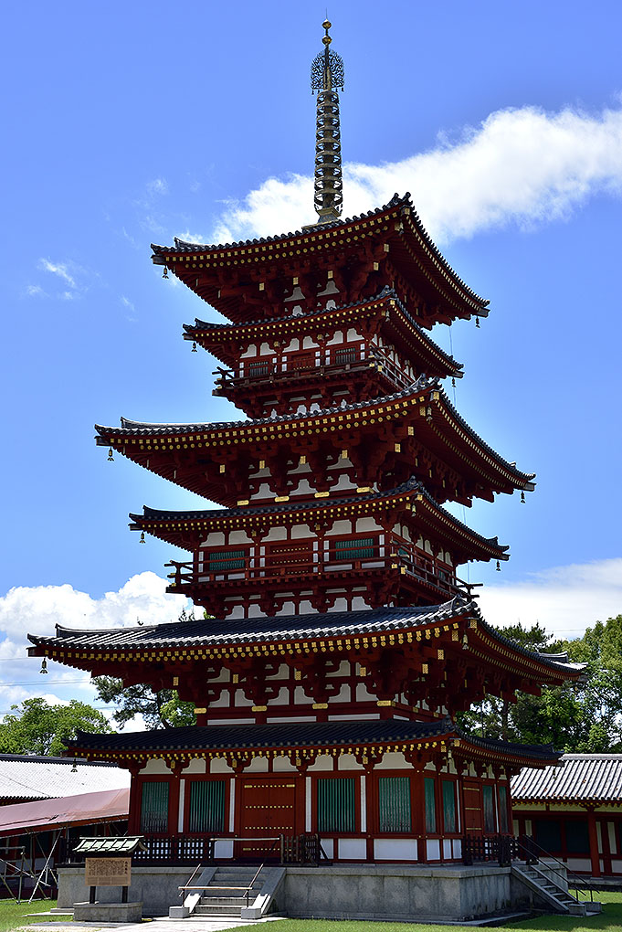 薬師寺西塔